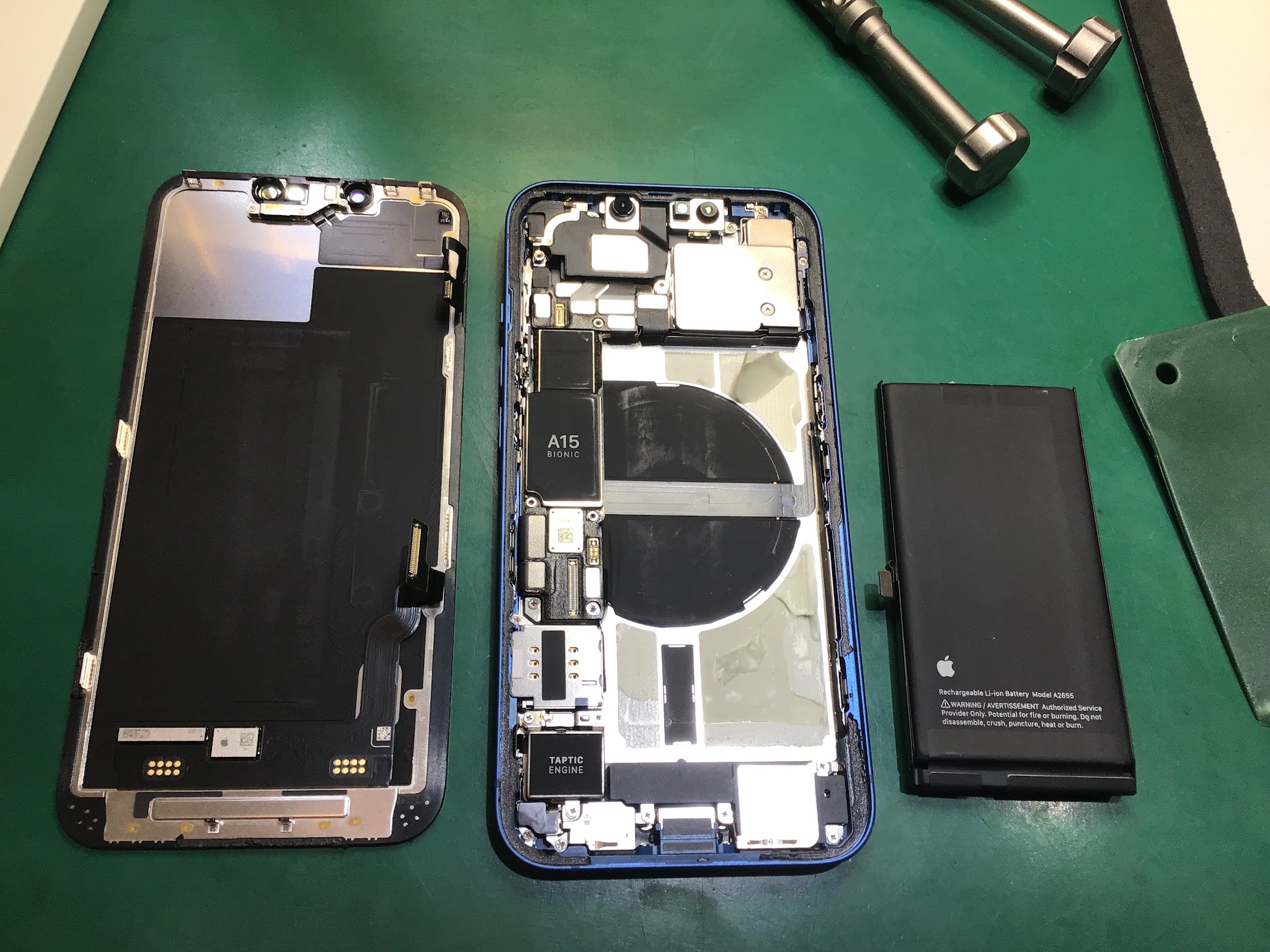 iPhone13ならデータそのまま修理可能なスマホ修理工房港北TOKYU S.C.店へ！